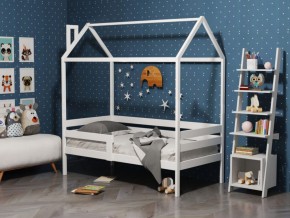 Детская кровать-домик из массива березы Соня-6 (800*1600) Белый/Лак в Чайковском - chaykovskiy.ok-mebel.com | фото