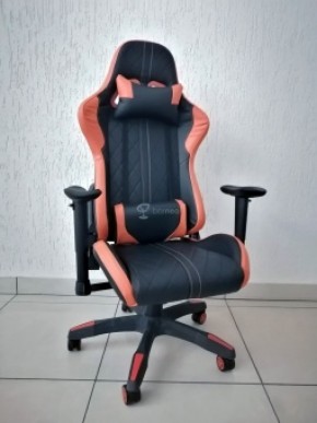 Кресло геймерское Barneo K-52 (черная экокожа оранжевые вставки) в Чайковском - chaykovskiy.ok-mebel.com | фото